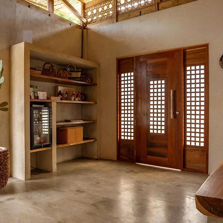 Elegant Villa With Private Pool Эль-Нидо Экстерьер фото